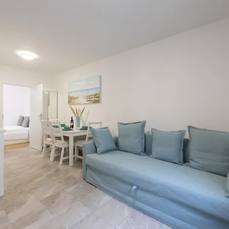 Appartement Alex In Kastel Novi
