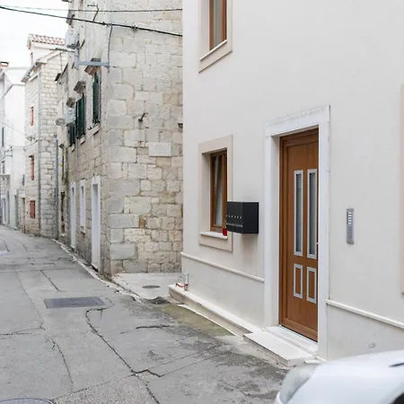 Appartement Alex In Kastel Novi Kaštela